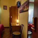 Ξενοδοχείο Augusta 2*
