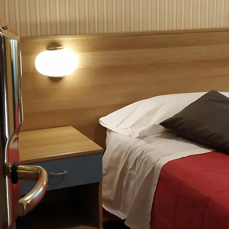 Hotel Augusta 2*