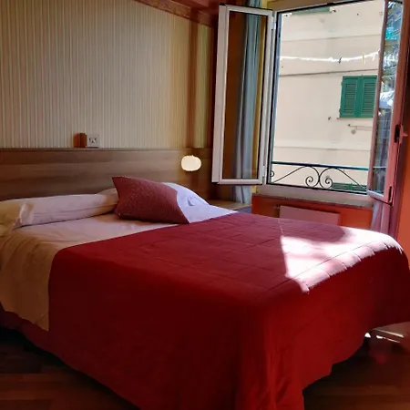 Augusta Hotel 2*